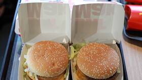 Сколько грамм в гамбургере из McDonald's в Дочки и Сыночки